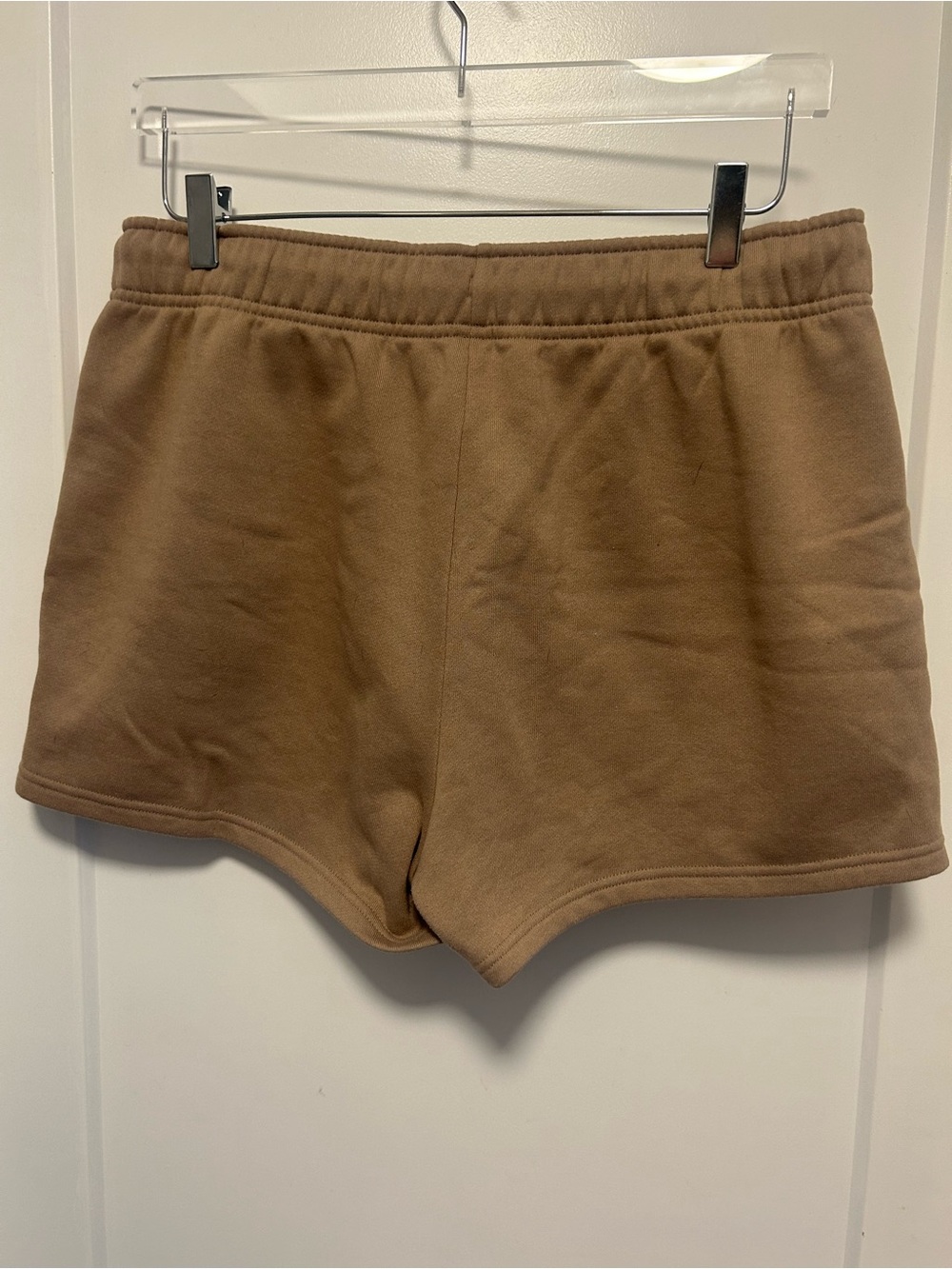 ALO Yoga Women's Brown Fleece Athletic Shorts - Picture 2 of 3